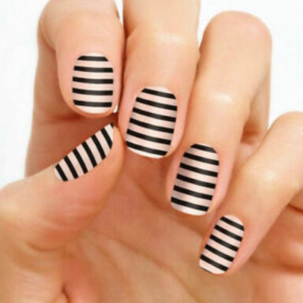 *Retired* Color Street: Between the Lines | Stripes Clear Overlay Black Layer - Picture 9 of 11